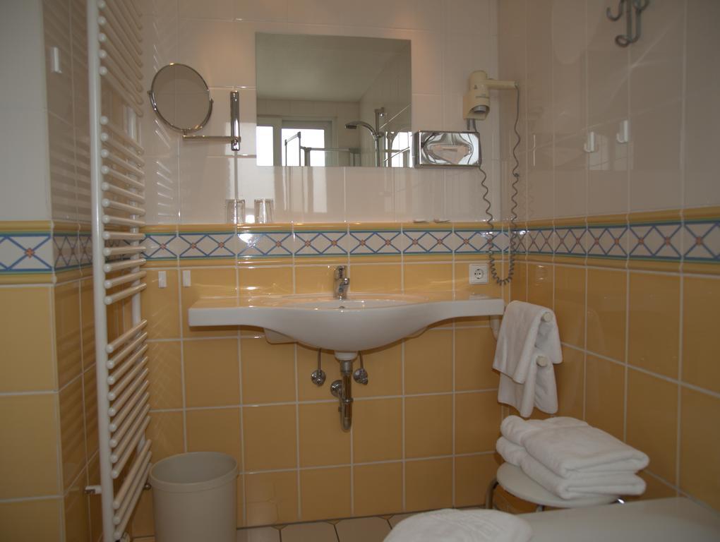 Hotel Alpenblick Garni Иберлинген Номер фото