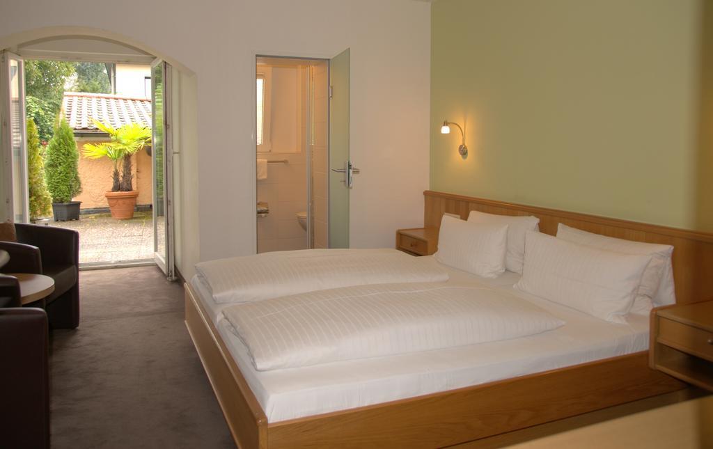 Hotel Alpenblick Garni Иберлинген Номер фото